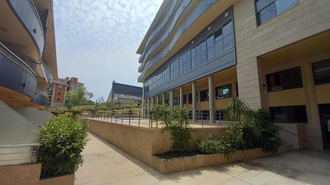 Apartamento En Urbanizacion Con Piscina En Playa De Silgar サンシェンショ エクステリア 写真