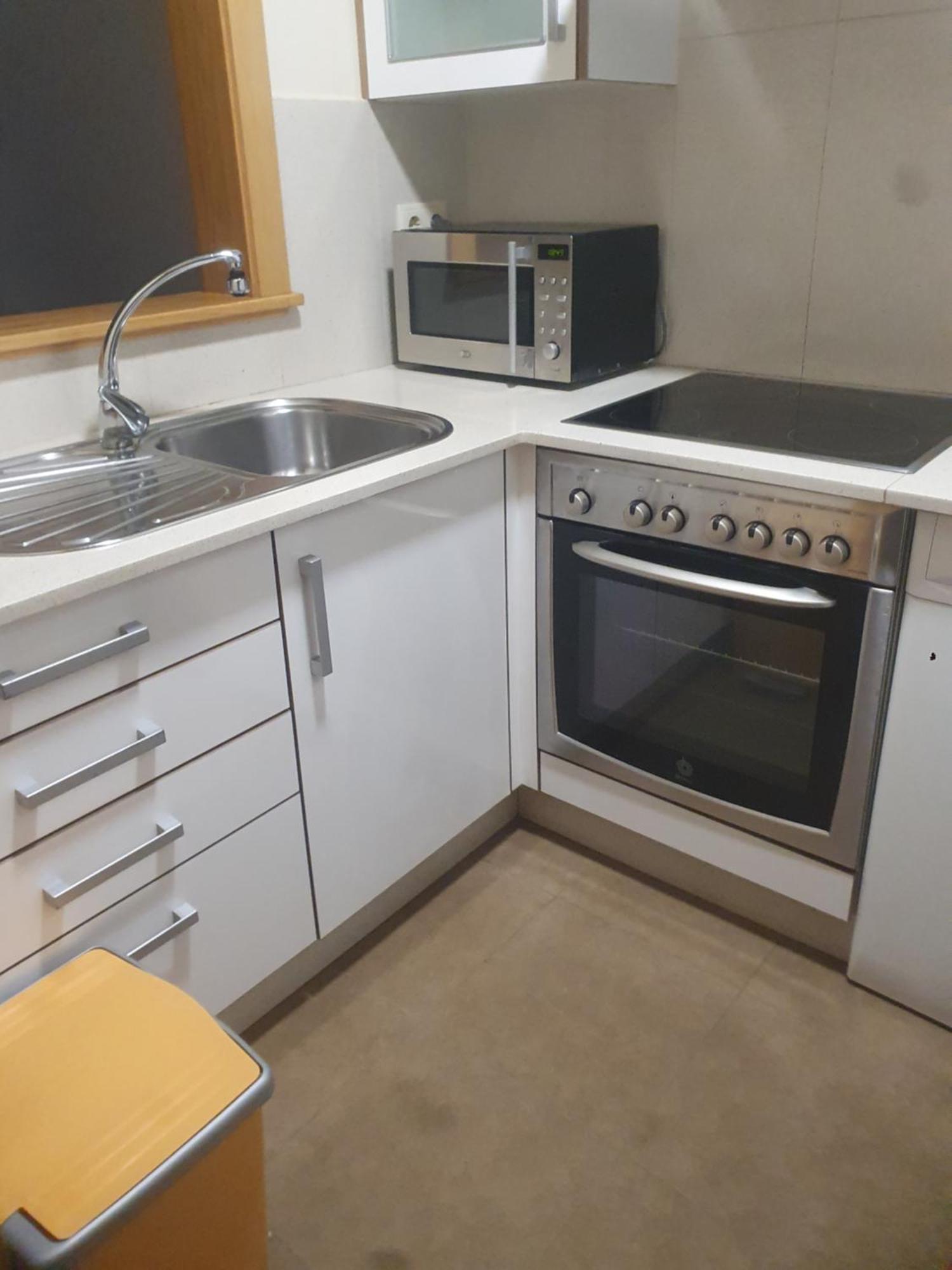 Apartamento En Urbanizacion Con Piscina En Playa De Silgar サンシェンショ エクステリア 写真