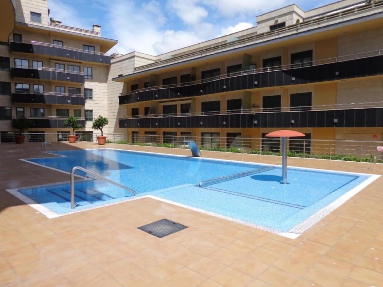 Apartamento En Urbanizacion Con Piscina En Playa De Silgar サンシェンショ エクステリア 写真