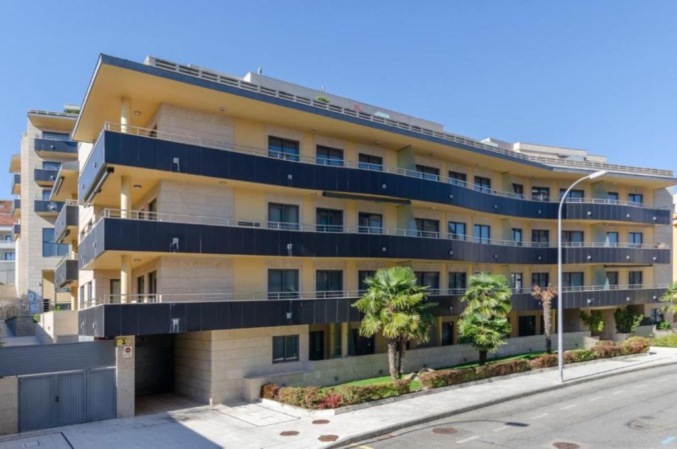Apartamento En Urbanizacion Con Piscina En Playa De Silgar サンシェンショ エクステリア 写真